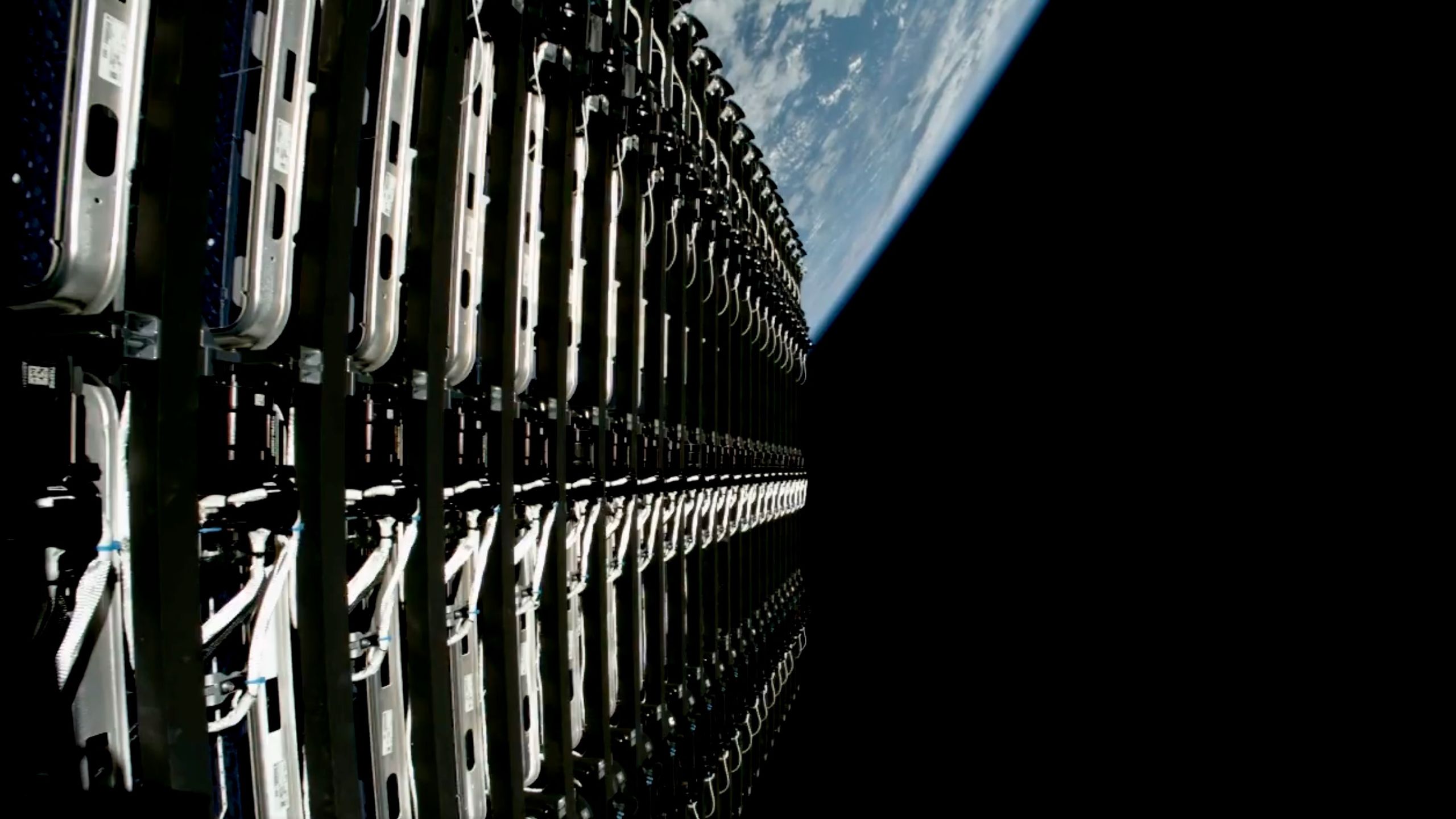 [EN]  SpaceX wants to launch 100,000 Starlink satellites to orbit 